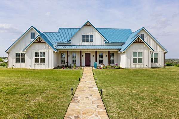 6.16 Acres of Land with Home for Sale in Stephenville, Texas