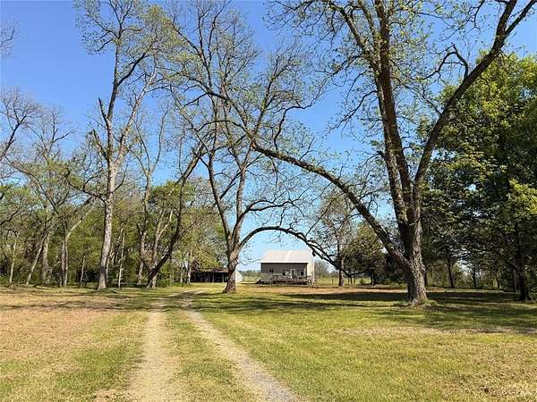 4.82 Acres of Land with Home for Sale in Belcher, Louisiana