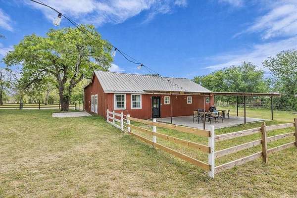 7 Acres of Land with Home for Sale in Waco, Texas