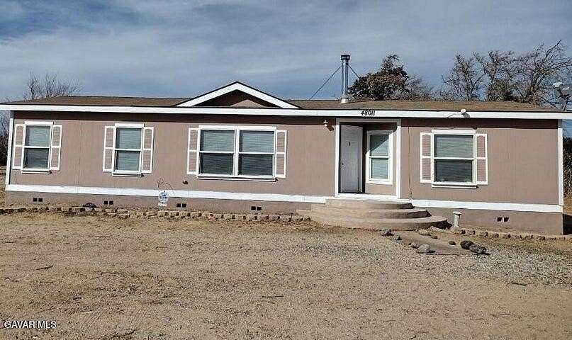2.5 Acres of Land with Home for Sale in Lancaster, California