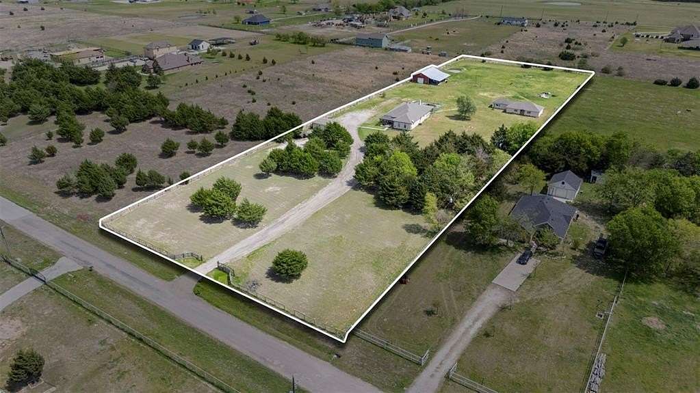 4 Acres of Land with Home for Sale in Caddo Mills, Texas