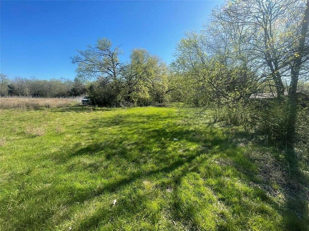 3 Acres of Residential Land for Sale in Whitney, Texas