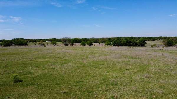 10 Acres of Land for Sale in Alvord, Texas