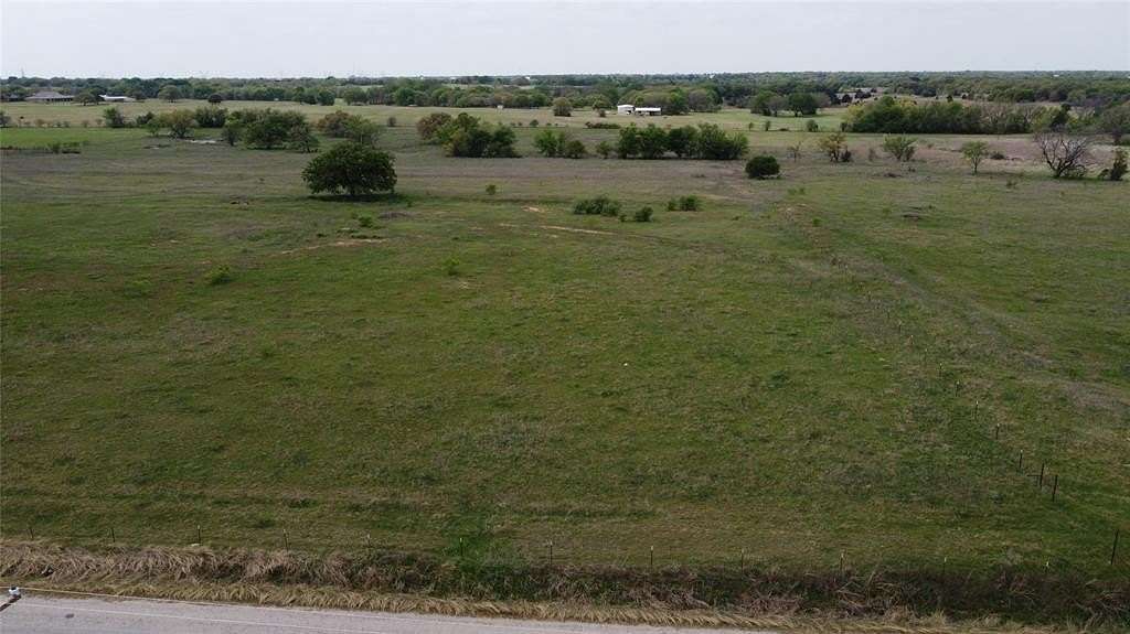 10 Acres of Land for Sale in Alvord, Texas