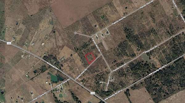 2 Acres of Residential Land for Sale in Corsicana, Texas