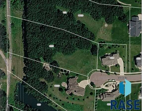 2.33 Acres of Residential Land for Sale in Sioux Falls, South Dakota