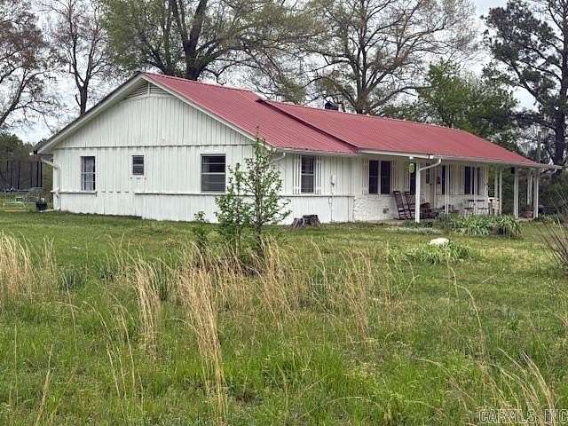 30 Acres of Land with Home for Sale in McCaskill, Arkansas