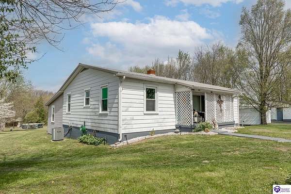 2 Acres of Land with Home for Sale in Hodgenville, Kentucky