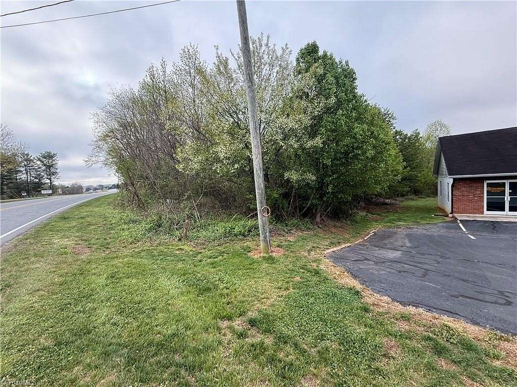 1 Acre of Commercial Land for Sale in King, North Carolina