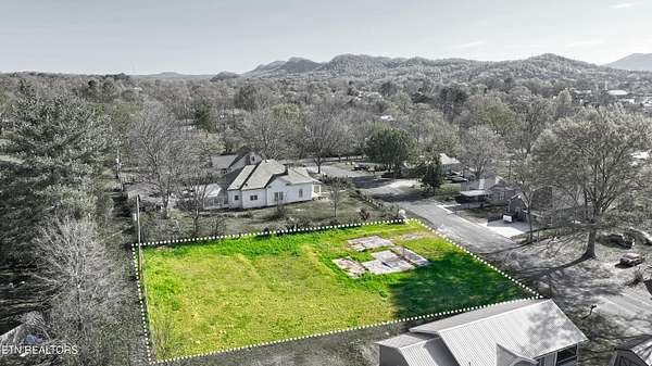 0.34 Acres of Residential Land for Sale in Etowah, Tennessee