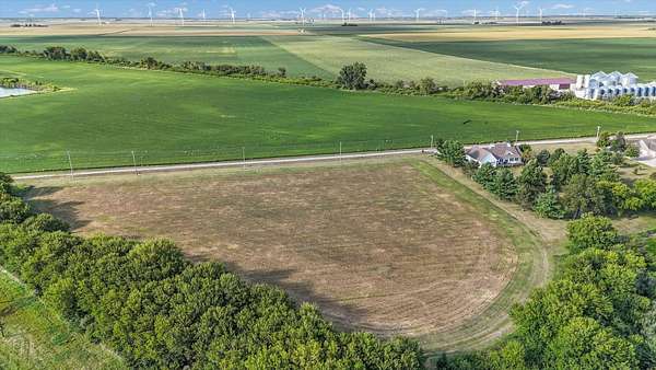 1.53 Acres of Residential Land for Sale in Farmer City, Illinois