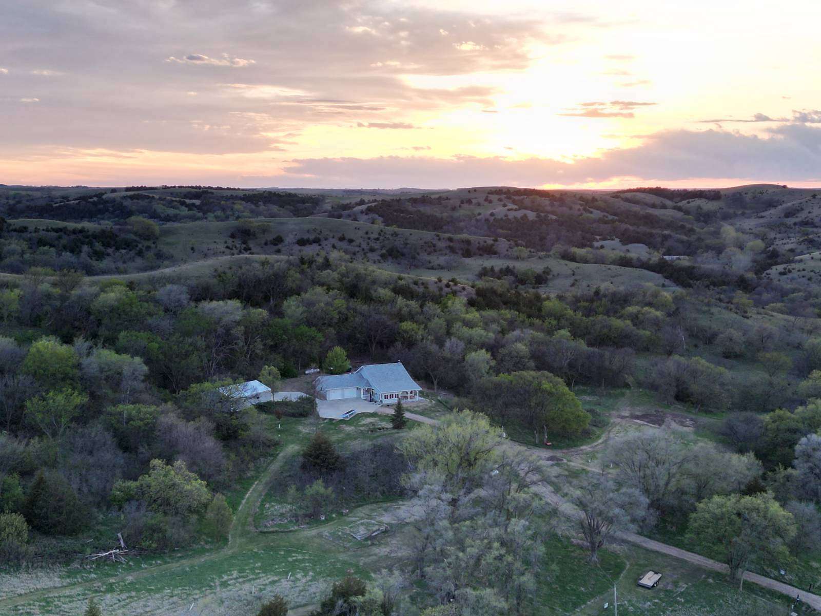 9 Acres of Land with Home for Sale in Niobrara, Nebraska