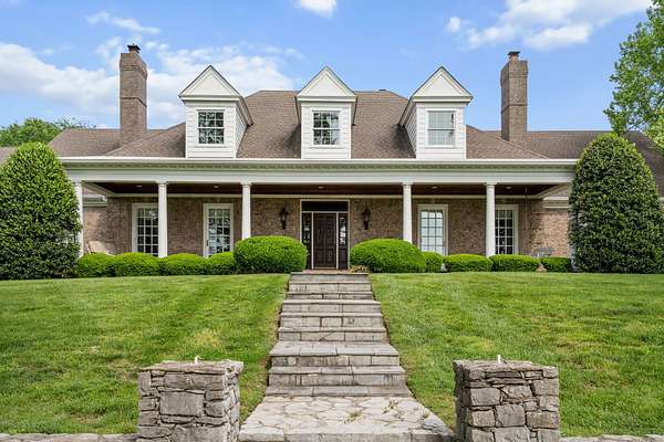 41.2 Acres of Land with Home for Sale in Franklin, Tennessee