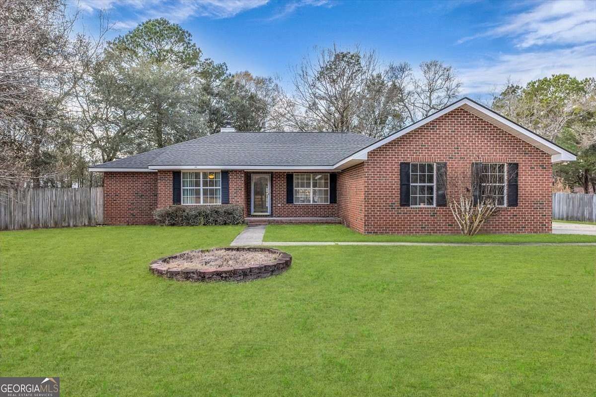 1.5 Acres of Land with Home for Sale in Midway, Georgia