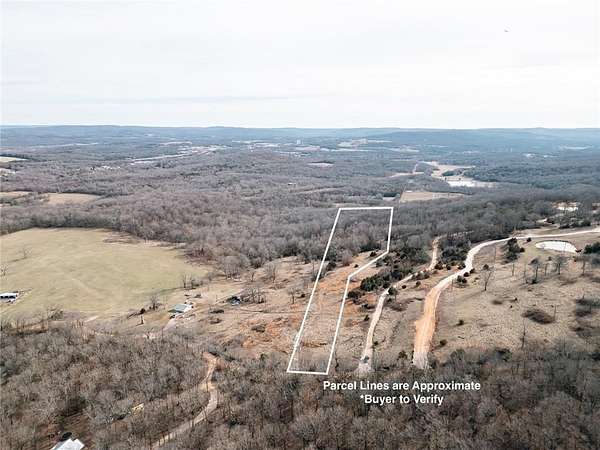 20 Acres of Land for Sale in Fayetteville, Arkansas