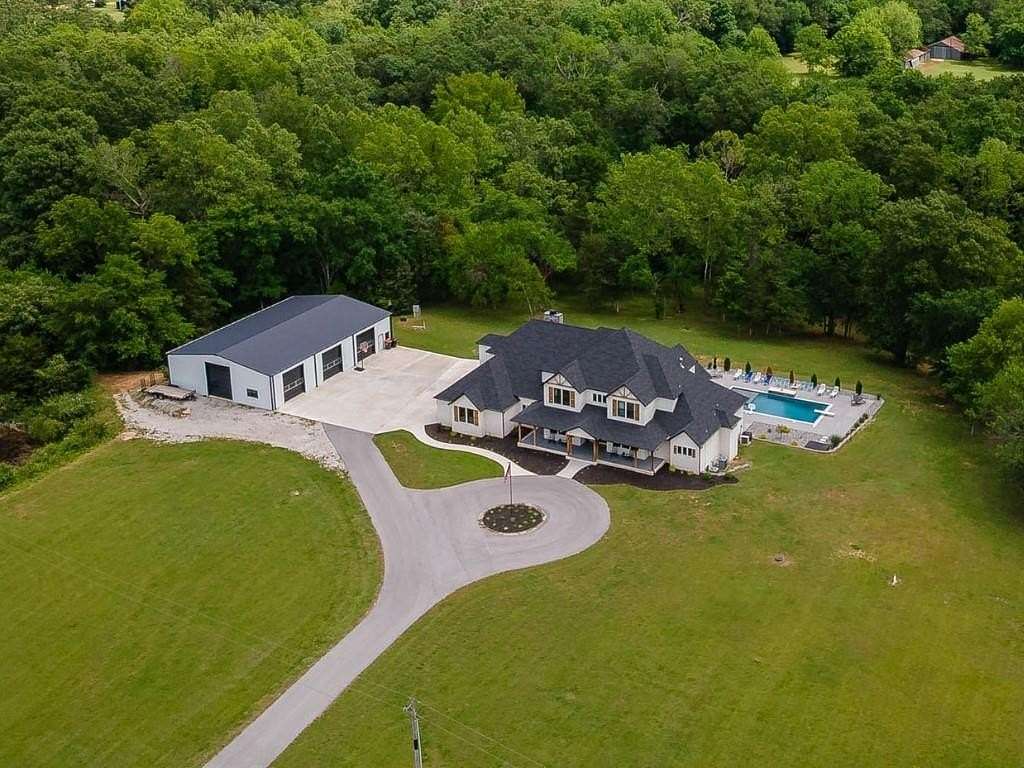 10.4 Acres of Land with Home for Sale in Fayetteville, Arkansas