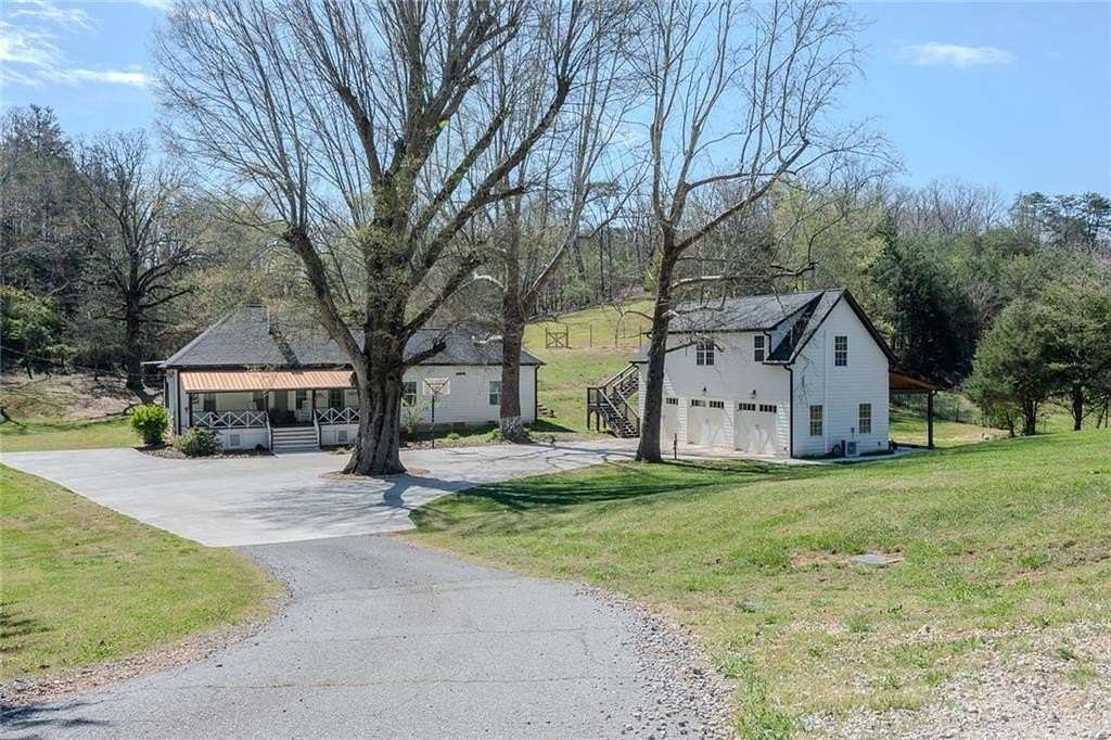 10.8 Acres of Land with Home for Sale in Rydal, Georgia