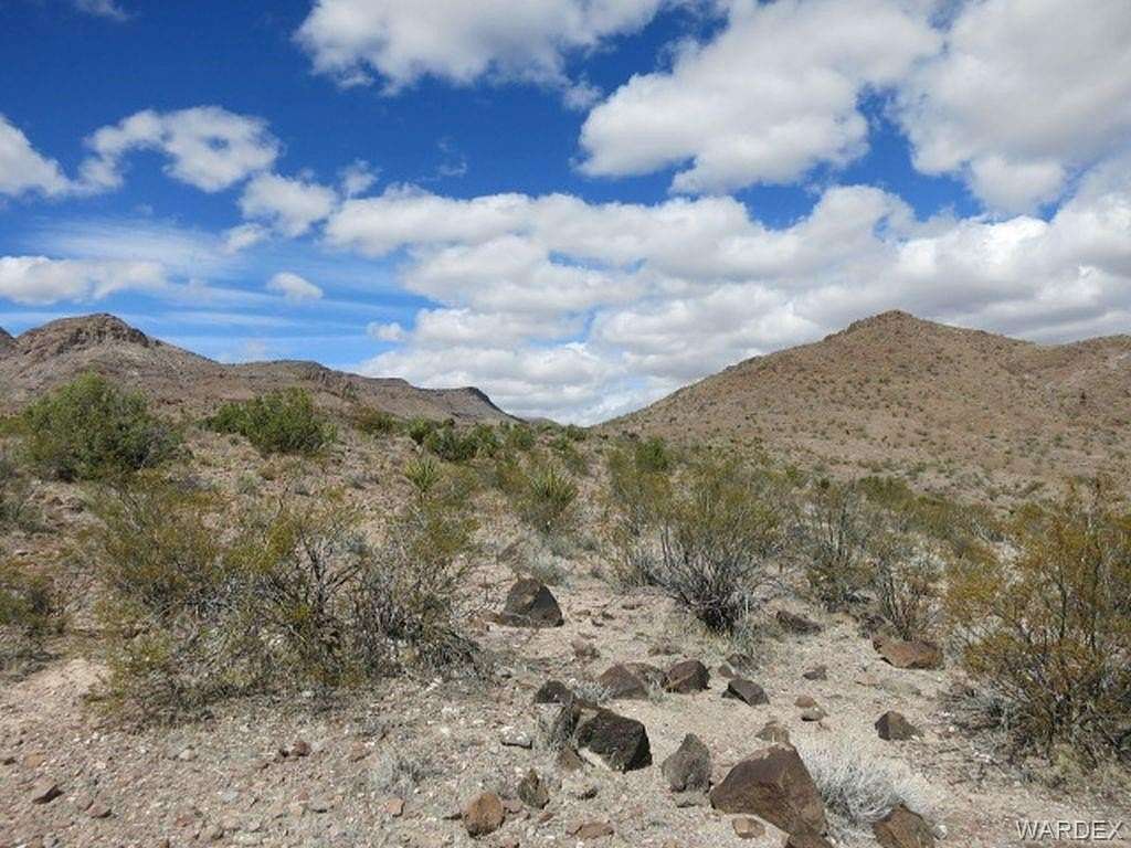 250 Acres of Agricultural & Residential Land for Sale in Golden Valley, Arizona