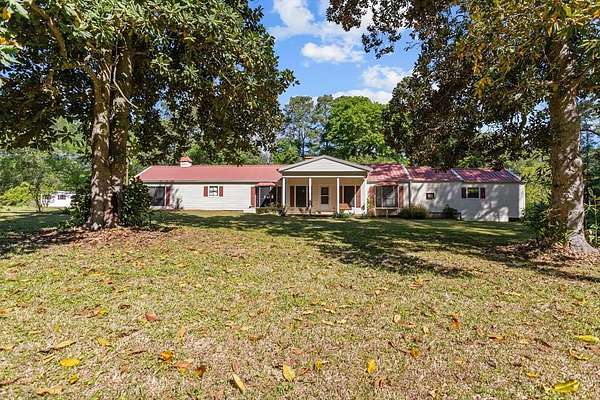 6 Acres of Land with Home for Sale in Crockett, Texas