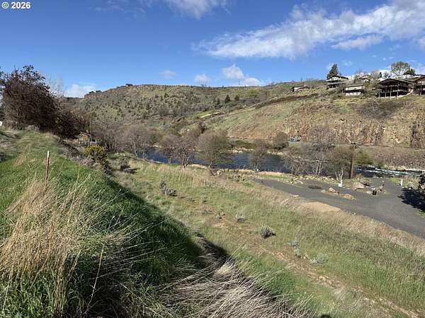 0.12 Acres of Residential Land for Sale in Maupin, Oregon