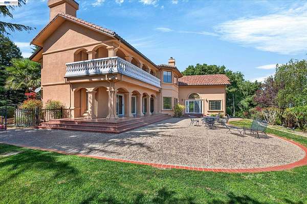 19.2 Acres of Land with Home for Sale in Pleasanton, California