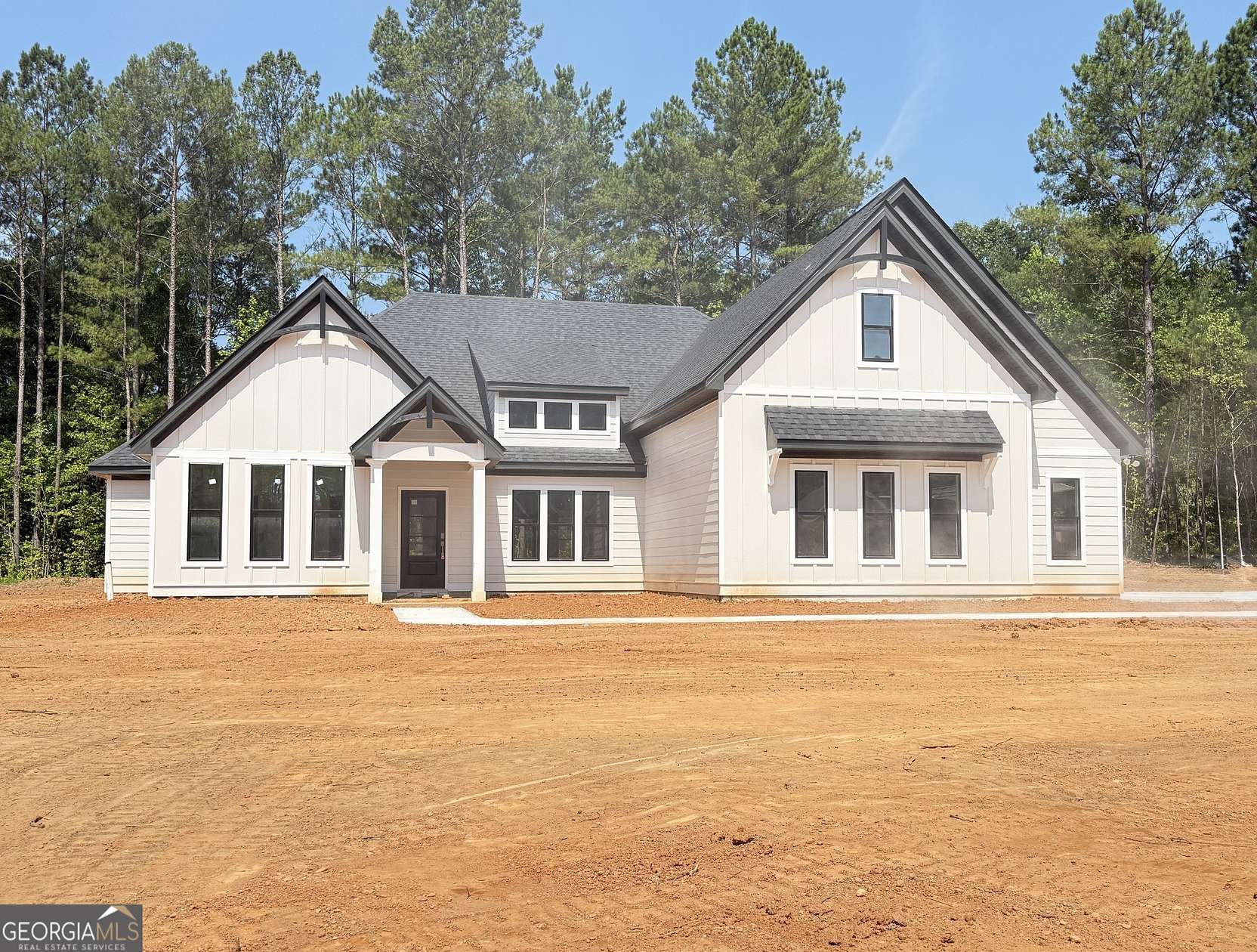 3 Acres of Land with Home for Sale in Concord, Georgia