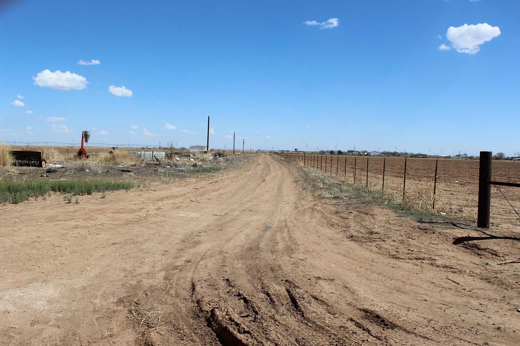 24.2 Acres of Agricultural & Residential Land for Sale in Hereford, Texas