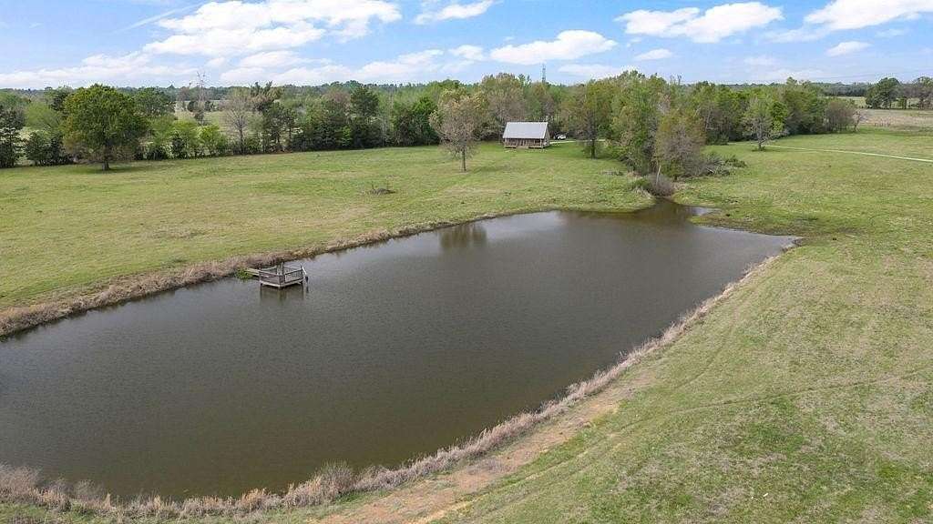 33 Acres of Agricultural Land with Home for Sale in Mount Enterprise, Texas