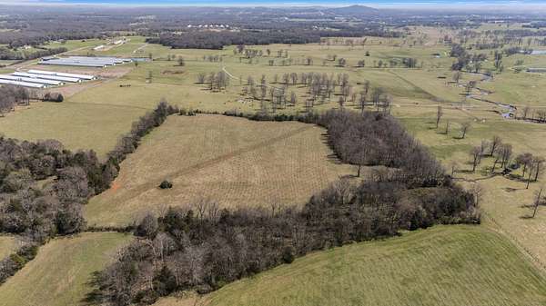 27.1 Acres of Land for Auction in Shelbyville, Tennessee