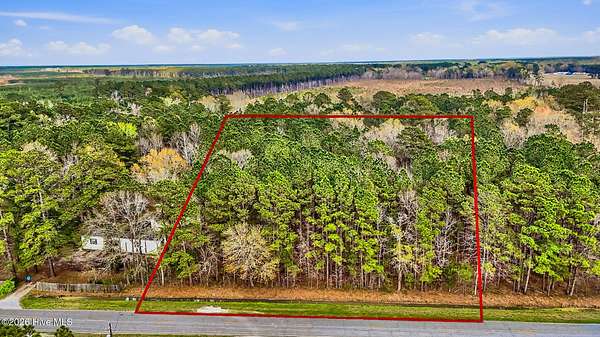 1.25 Acres of Residential Land for Sale in Vanceboro, North Carolina