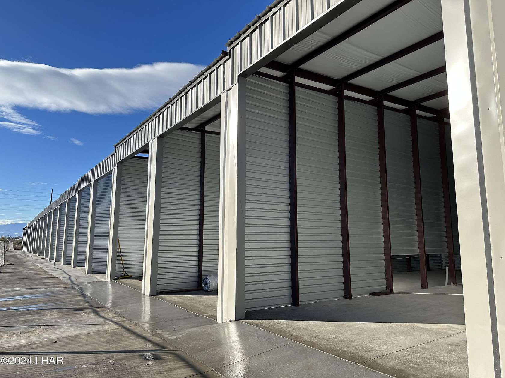 14.4 Acres of Improved Commercial Land for Sale in Lake Havasu City, Arizona