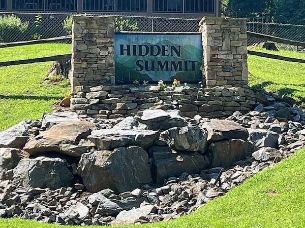 1.37 Acres of Residential Land for Sale in Hiawassee, Georgia