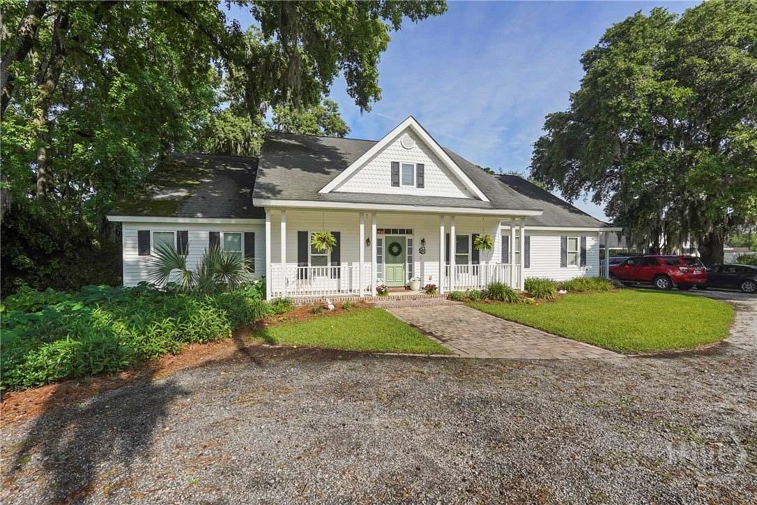 1.63 Acres of Land with Home for Sale in Savannah, Georgia