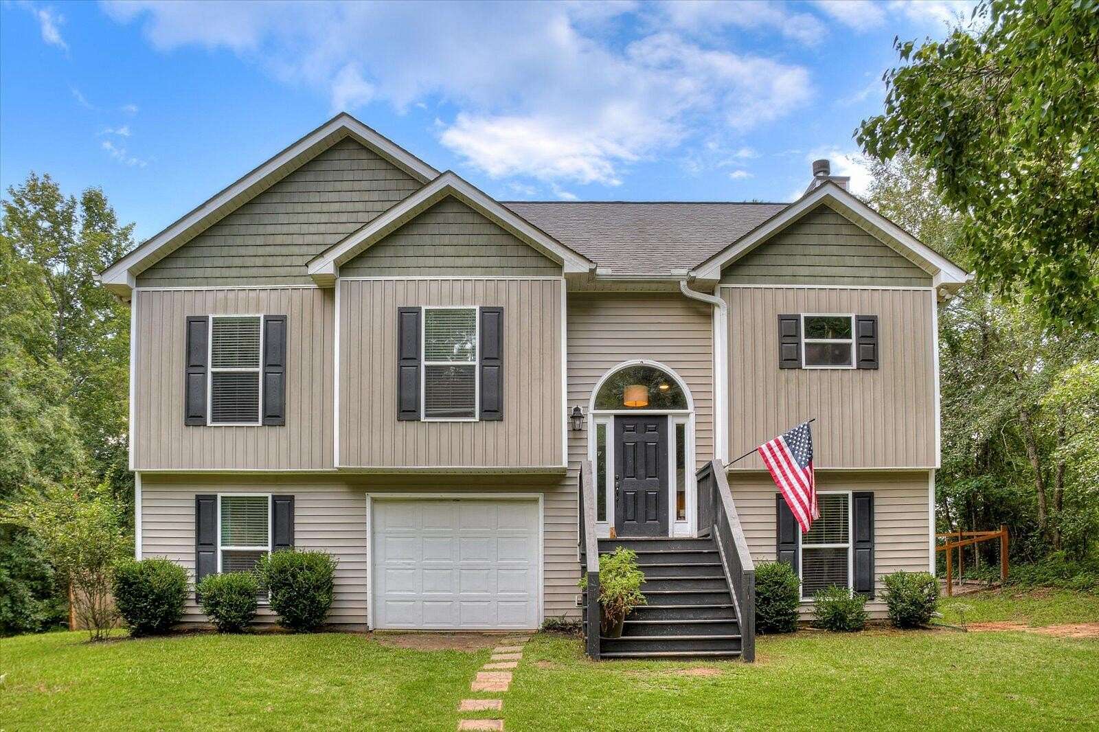 2.5 Acres of Land with Home for Sale in Appling, Georgia