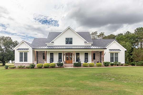 2.5 Acres of Land with Home for Sale in Harlem, Georgia