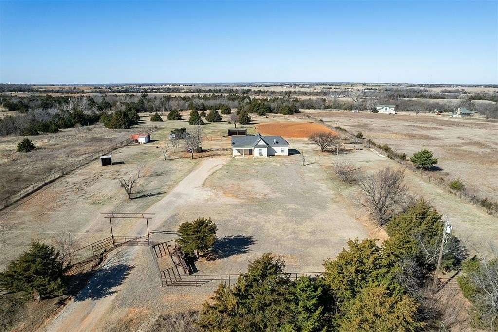 5 Acres of Land with Home for Sale in Guthrie, Oklahoma