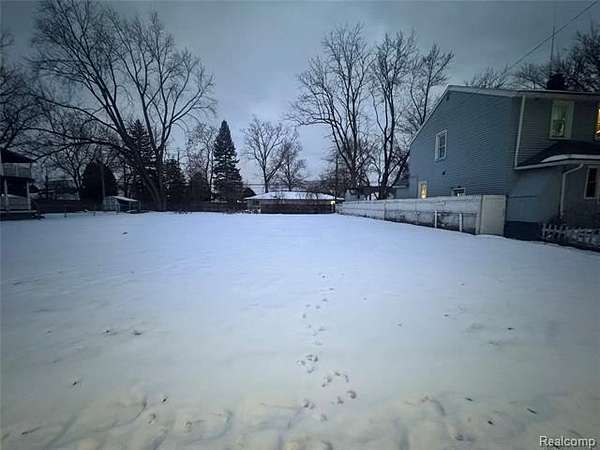 0.13 Acres of Residential Land for Sale in Dearborn Heights, Michigan