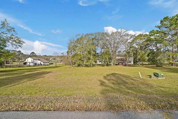 0.15 Acres of Residential Land for Sale in Huntsville, Texas