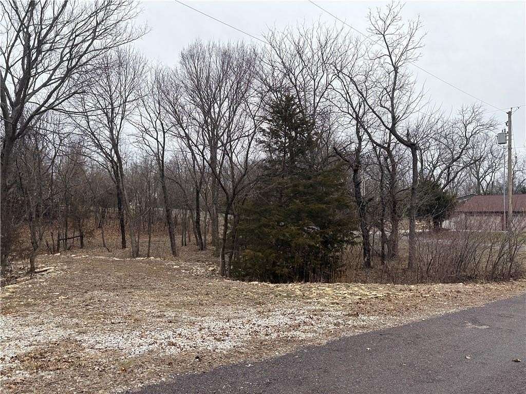 0.47 Acres of Residential Land for Sale in Linn Valley, Kansas