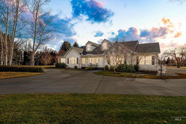 2.29 Acres of Land with Home for Sale in Eagle, Idaho