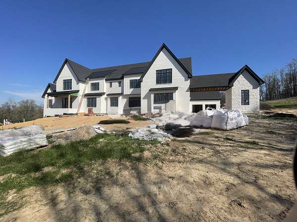 3.3 Acres of Land with Home for Sale in Thompson's Station, Tennessee