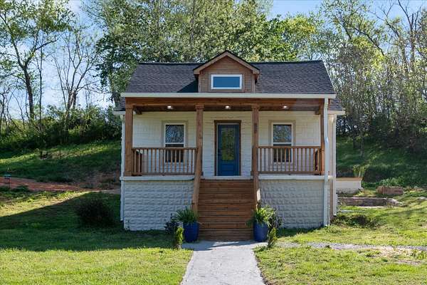 1.8 Acres of Land with Home for Sale in Mount Pleasant, Tennessee