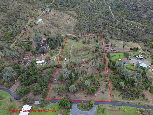 5.62 Acres of Residential Land for Sale in Igo, California