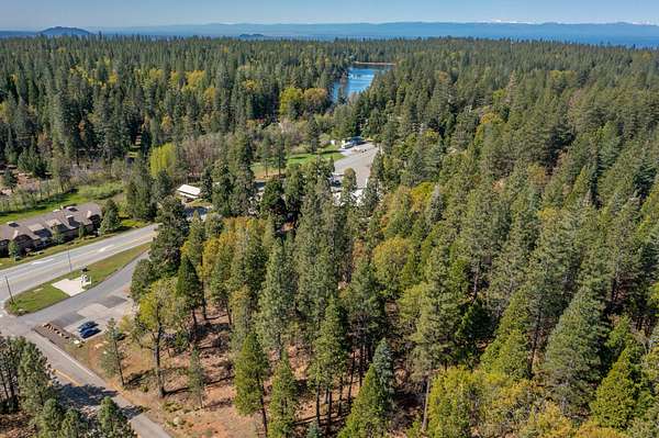 2 Acres of Residential Land for Sale in Shingletown, California