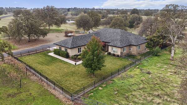 12 Acres of Land with Home for Sale in Cottonwood, California