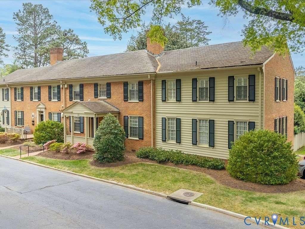 10.1 Acres of Land with Home for Sale in Richmond, Virginia