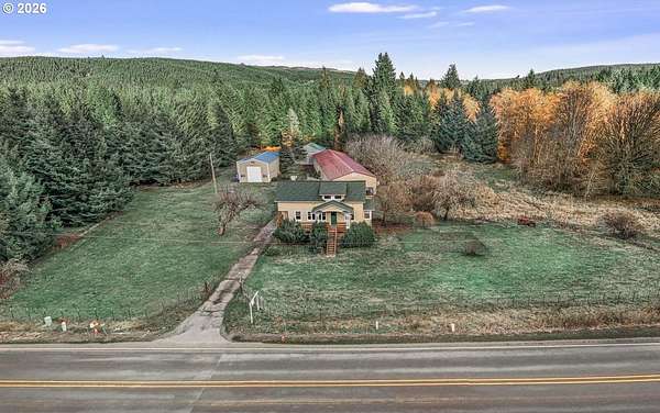 3 Acres of Land with Home for Sale in Vernonia, Oregon