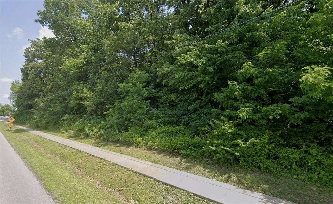 7.8 Acres of Residential Land for Sale in Franklin, Kentucky