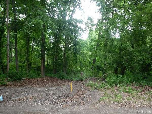 0.06 Acres of Residential Land for Sale in Lake Orion, Michigan