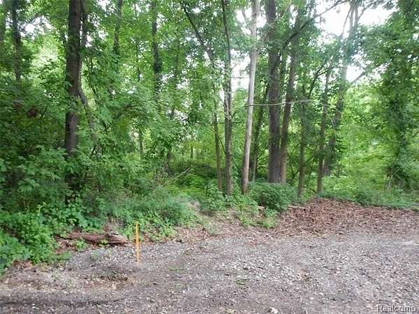 0.12 Acres of Residential Land for Sale in Lake Orion, Michigan